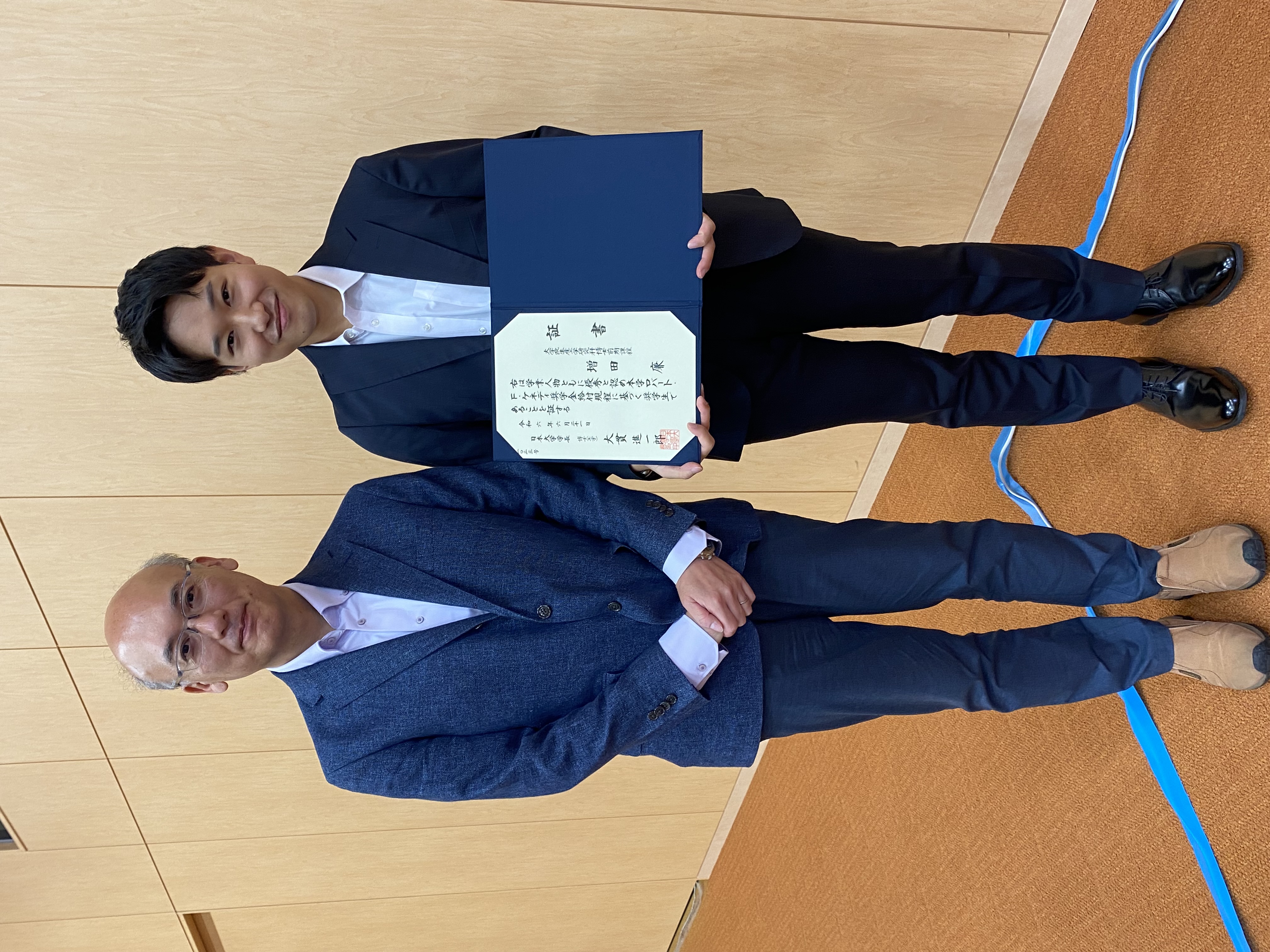 受賞おめでとうございます